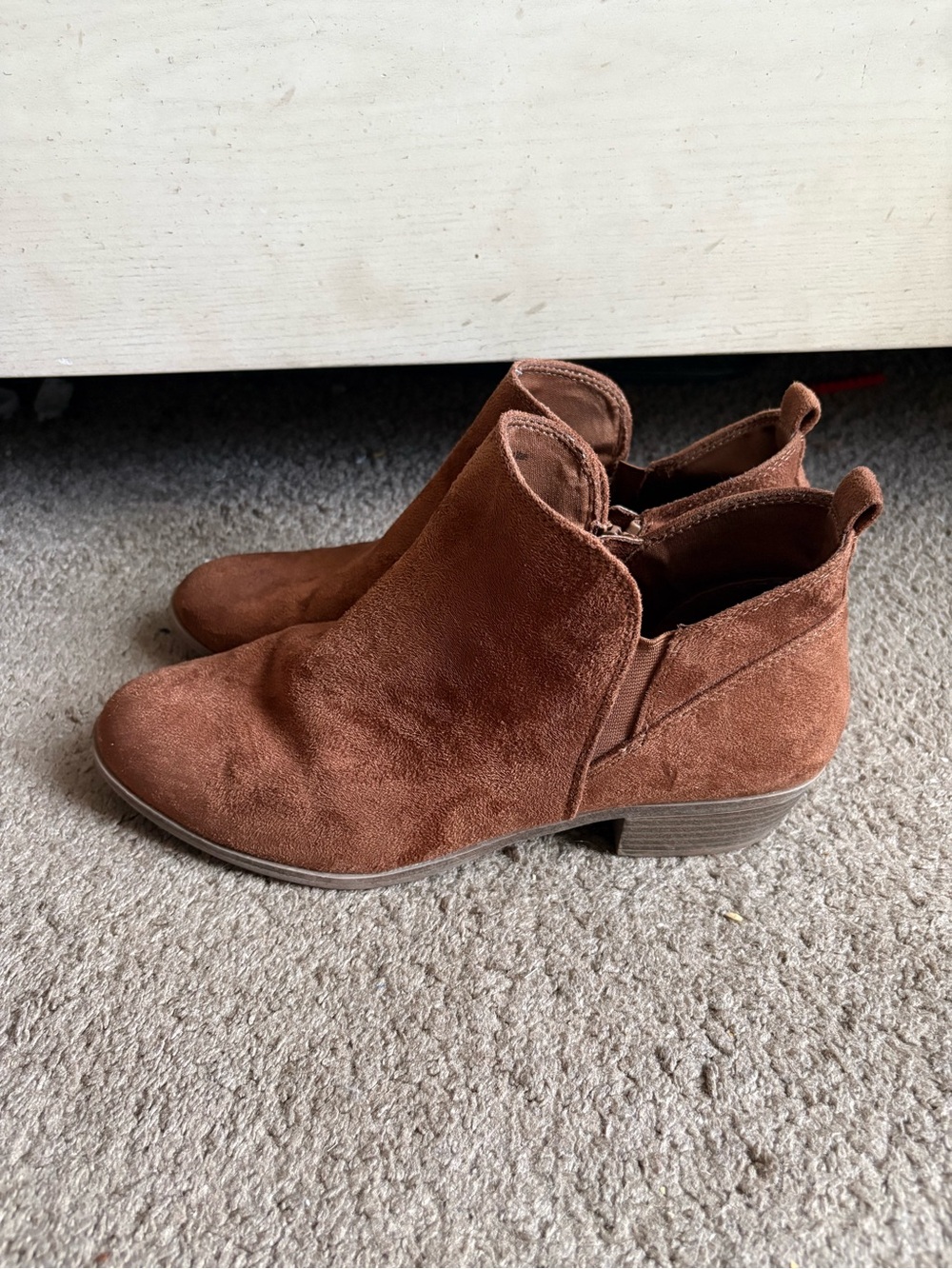 Women's Suede Ankle Booties in Chestnut Brown Size 11